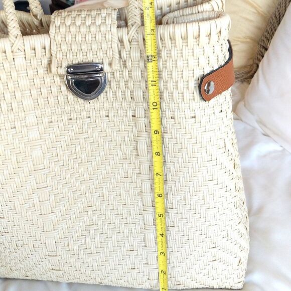 Artisan Crafted  Mexican Woven Recycle Plastic XL Tote - Picture 12 of 16